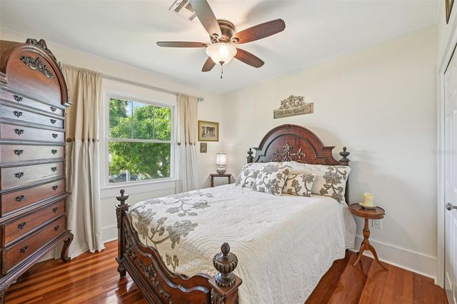 207 23RD STREET W, Bradenton, FL 34205