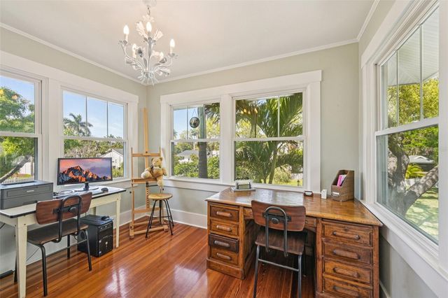 207 23RD STREET W, Bradenton, FL 34205