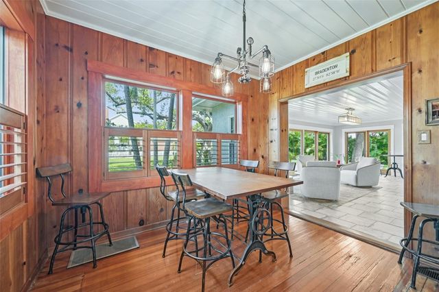 207 23RD STREET W, Bradenton, FL 34205