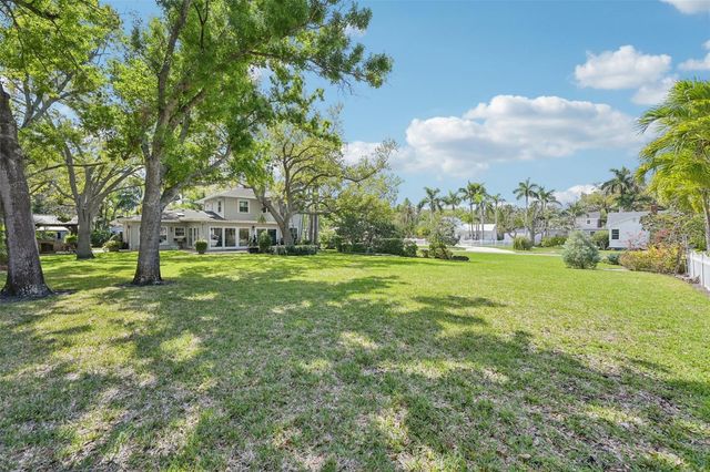 207 23RD STREET W, Bradenton, FL 34205