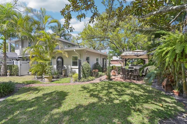 207 23RD STREET W, Bradenton, FL 34205