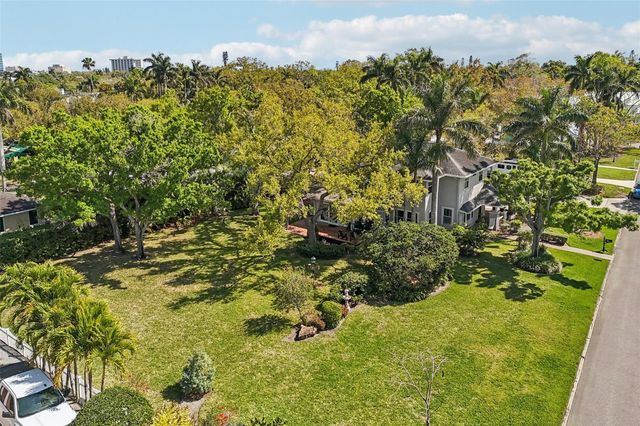 207 23RD STREET W, Bradenton, FL 34205