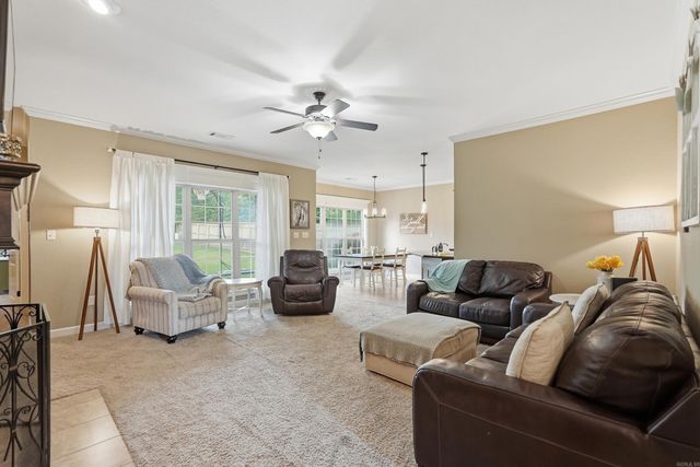 77 Oak Tree Circle, Conway, AR 72032