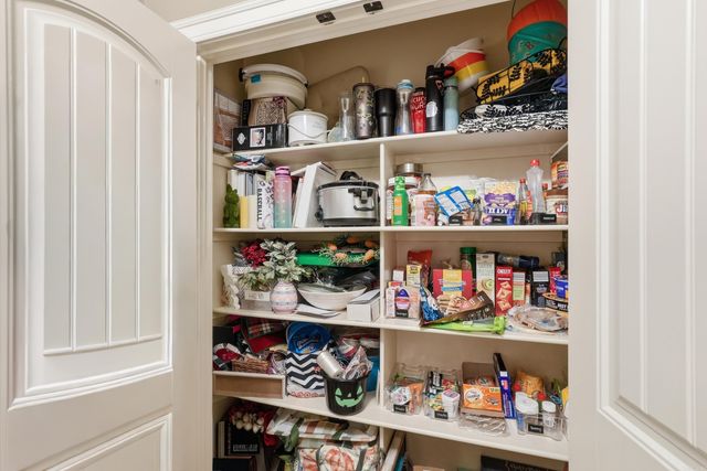 77 Oak Tree Circle, Conway, AR 72032