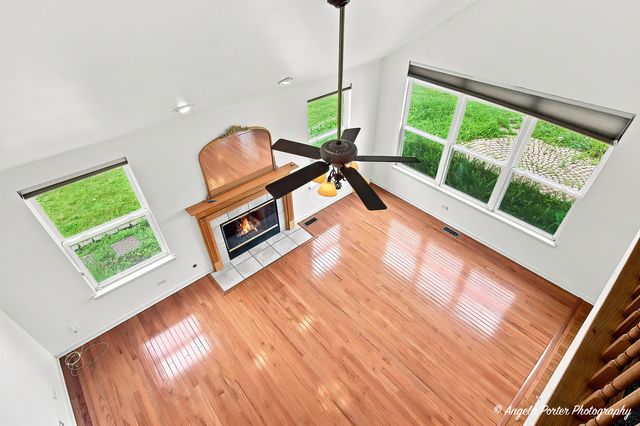 10570 Wing Pointe Drive, Huntley, IL 60142