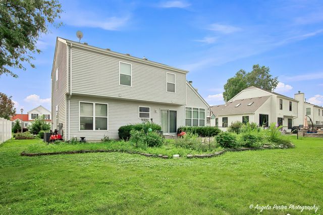 10570 Wing Pointe Drive, Huntley, IL 60142