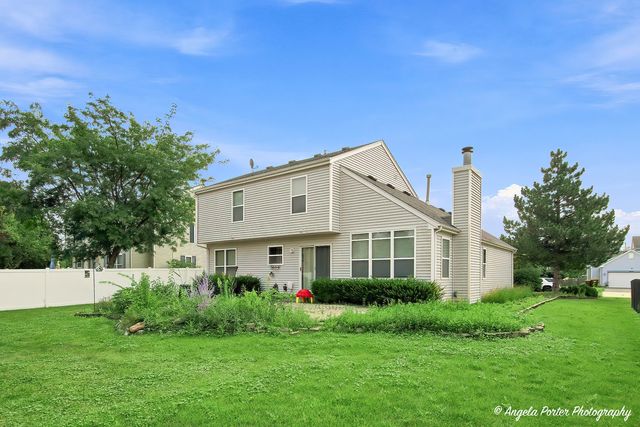 10570 Wing Pointe Drive, Huntley, IL 60142