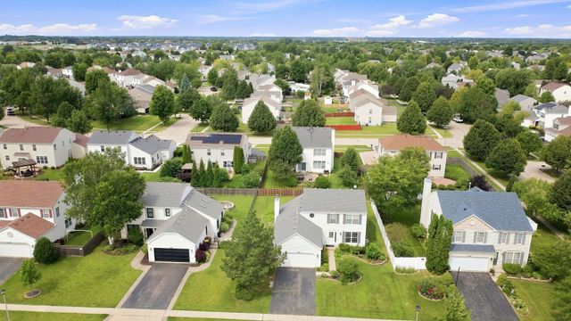 10570 Wing Pointe Drive, Huntley, IL 60142