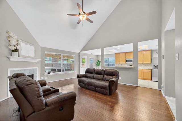 12842 Cooper Breaks Drive, Humble, TX 77346