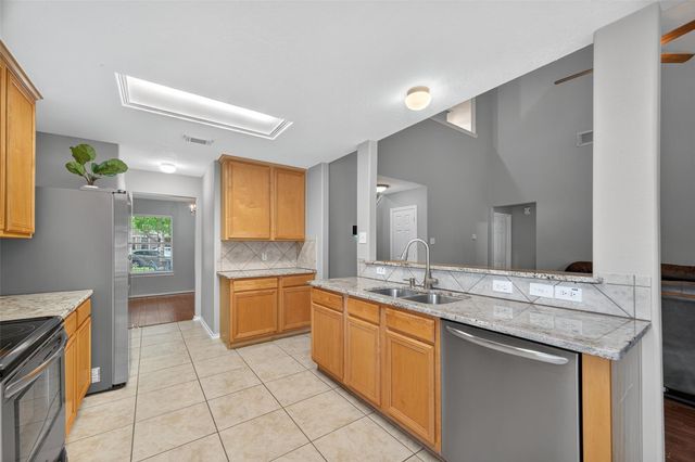 12842 Cooper Breaks Drive, Humble, TX 77346