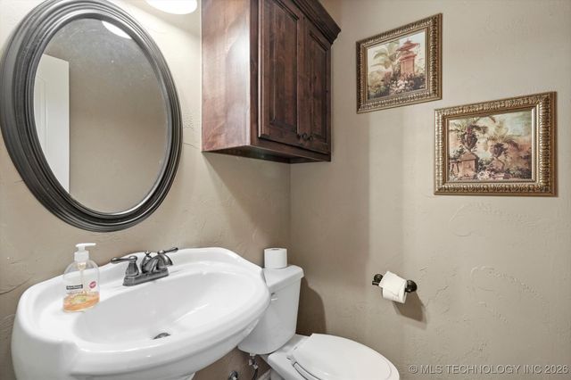 7308 E Louisville Street, Broken Arrow, OK 74014