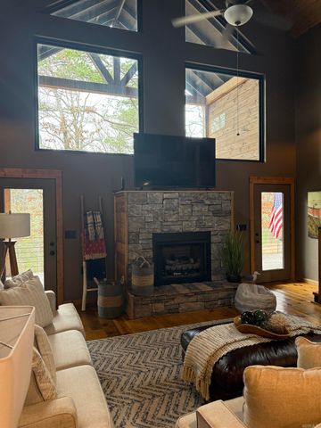 360 Kustrin Drive, Drasco, AR 72530