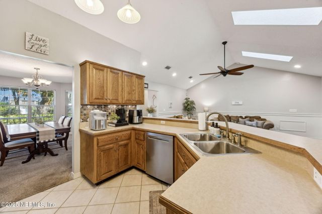 97535 PIRATES POINT Road, Yulee, FL 32097