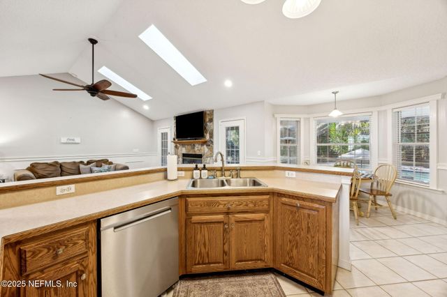 97535 PIRATES POINT Road, Yulee, FL 32097