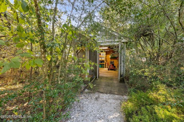 97535 PIRATES POINT Road, Yulee, FL 32097