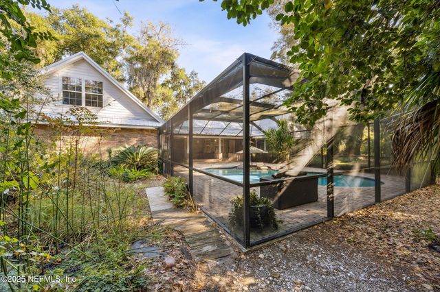 97535 PIRATES POINT Road, Yulee, FL 32097