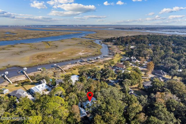 97535 PIRATES POINT Road, Yulee, FL 32097