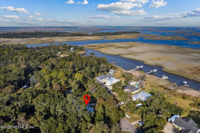 97535 PIRATES POINT Road, Yulee, FL 32097