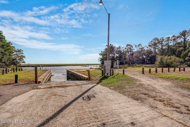 97535 PIRATES POINT Road, Yulee, FL 32097