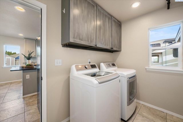 2510 W 35th Avenue, Kennewick, WA 99352