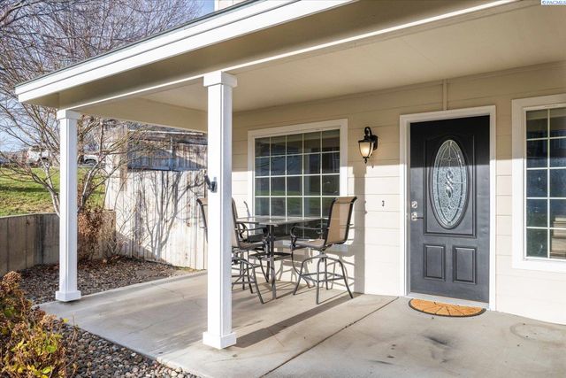 2510 W 35th Avenue, Kennewick, WA 99352