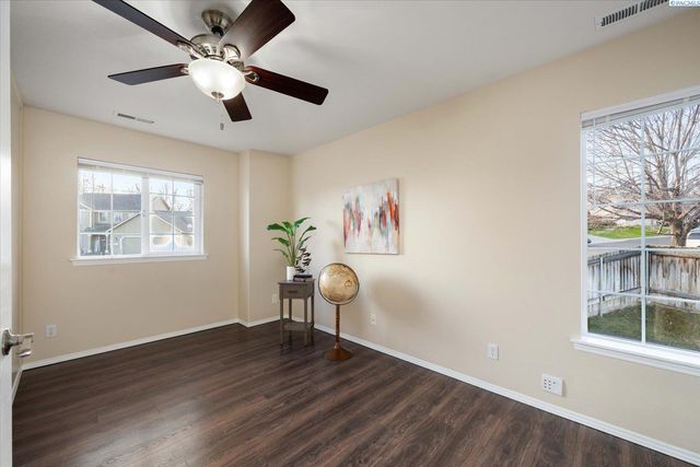 2510 W 35th Avenue, Kennewick, WA 99352