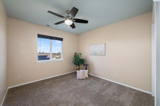 2510 W 35th Avenue, Kennewick, WA 99352