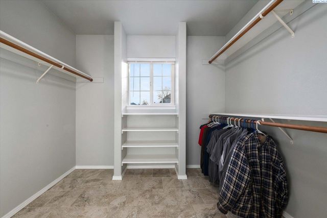 2510 W 35th Avenue, Kennewick, WA 99352