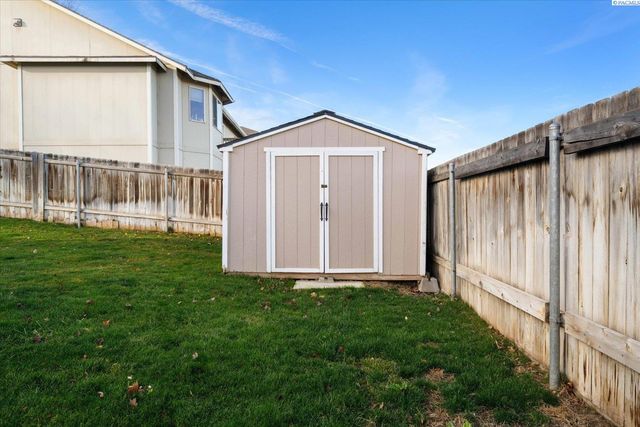 2510 W 35th Avenue, Kennewick, WA 99352