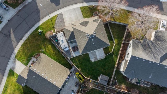 2510 W 35th Avenue, Kennewick, WA 99352