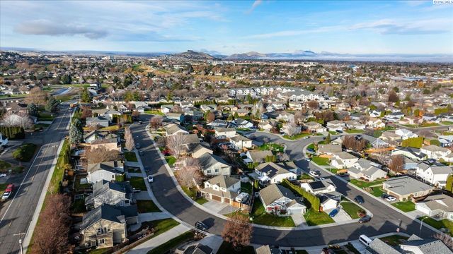 2510 W 35th Avenue, Kennewick, WA 99352