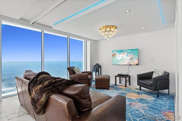 1830 Avenida Del Mundo 1210, Coronado, CA 92118