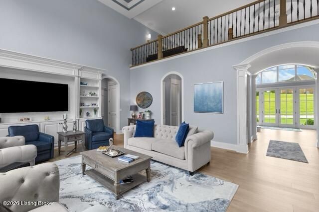 19004 Long Grove Way, Louisville, KY 40245