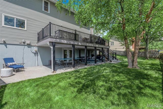 11 Foxcliff Court, Ballwin, MO 63011
