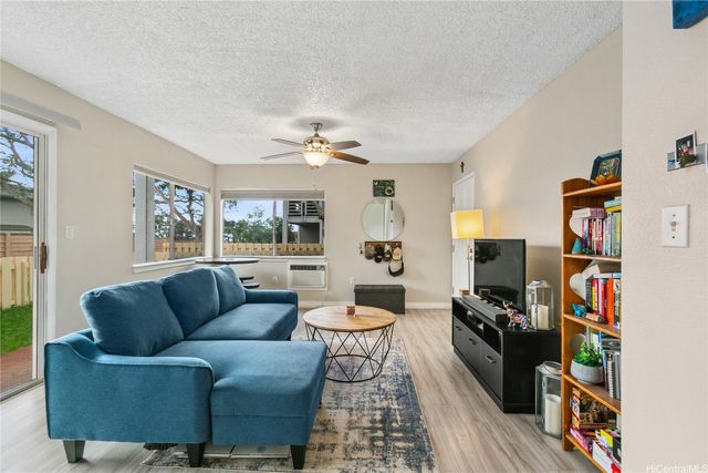 94-508 Kupuohi Street 8104, Waipahu, HI 96797