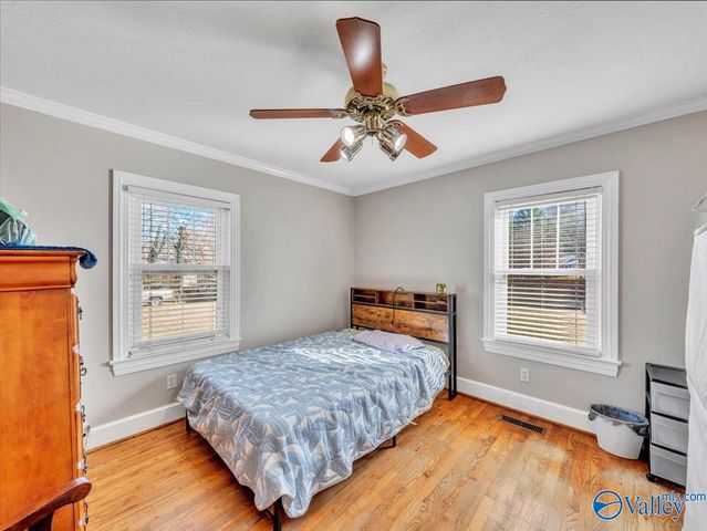 1812 E Willow Street, Scottsboro, AL 35768