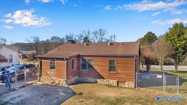 1812 E Willow Street, Scottsboro, AL 35768
