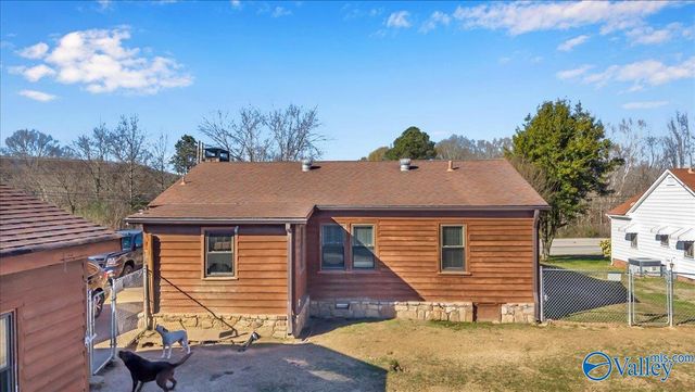 1812 E Willow Street, Scottsboro, AL 35768