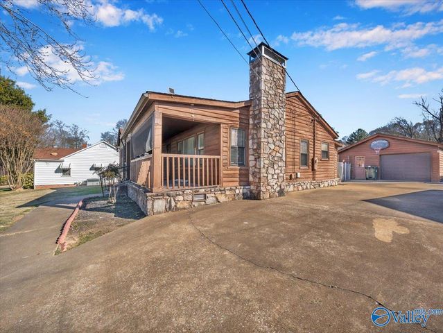 1812 E Willow Street, Scottsboro, AL 35768