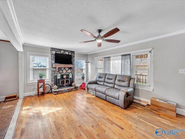 1812 E Willow Street, Scottsboro, AL 35768