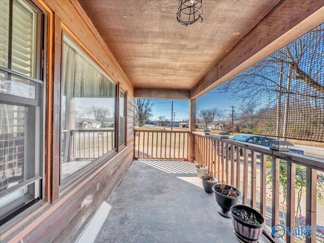 1812 E Willow Street, Scottsboro, AL 35768