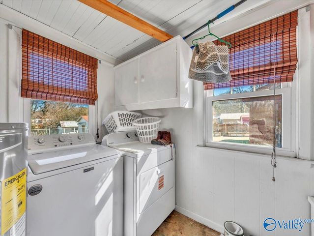 1812 E Willow Street, Scottsboro, AL 35768