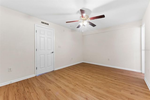 1950 59TH AVENUE N 114, St Petersburg, FL 33714