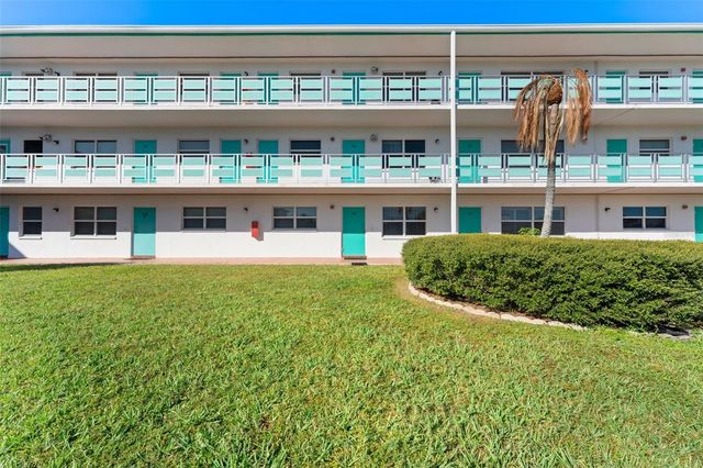 1950 59TH AVENUE N 114, St Petersburg, FL 33714