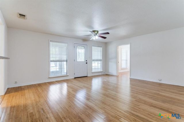 1488 Canyon Edge, Canyon Lake, TX 78133