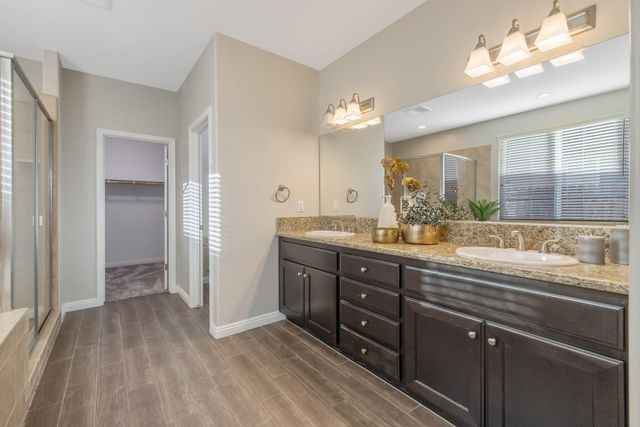 6737 W Wren Avenue, Visalia, CA 93291