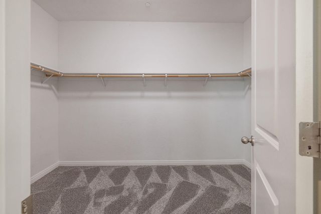 6737 W Wren Avenue, Visalia, CA 93291