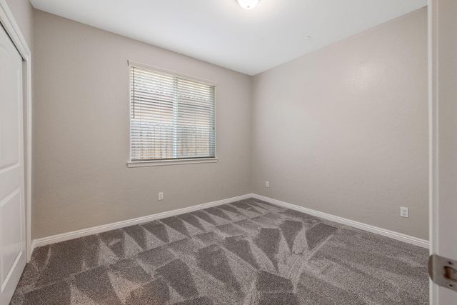 6737 W Wren Avenue, Visalia, CA 93291