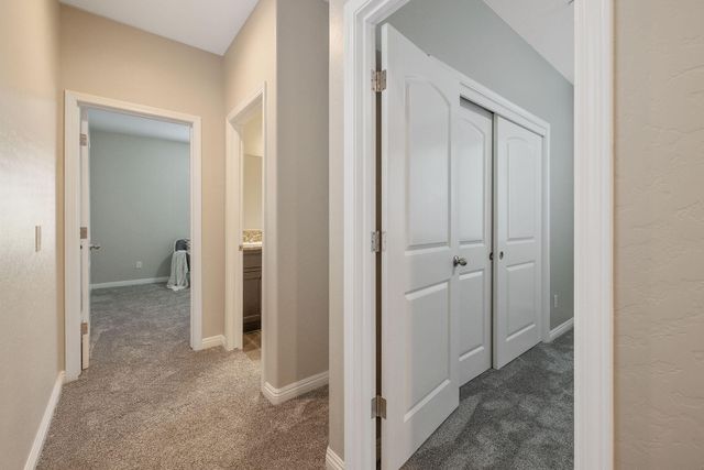 6737 W Wren Avenue, Visalia, CA 93291