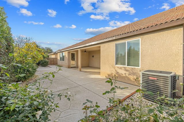 6737 W Wren Avenue, Visalia, CA 93291